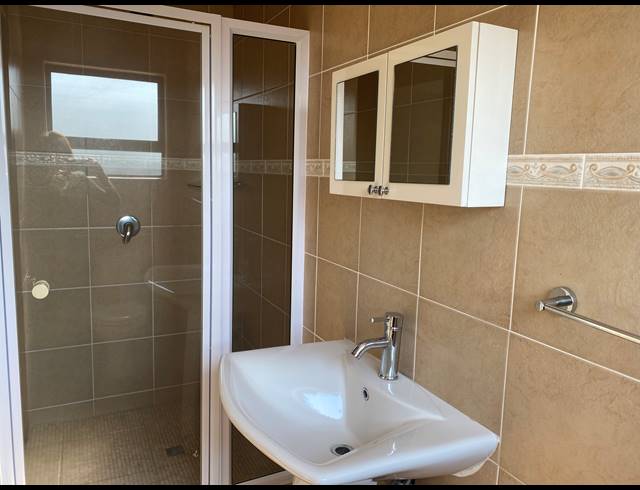 3 BEDROOM HOUSE TO LET IN PALM LAKES ESTATE